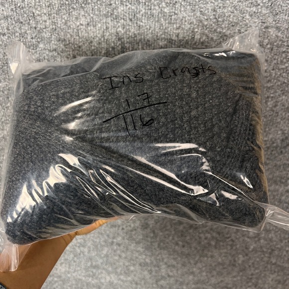 Inis Crafts Womens Charcoal Gray 100% Merino Wool Cable Knit Poncho Cape M/L - Picture 8 of 8